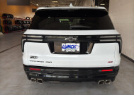 2026 Chevrolet Traverse in Burlington, WI 53105 - 18151479 4