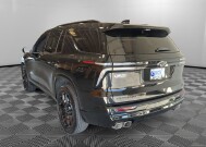 2026 Chevrolet Traverse in Burlington, WI 53105 - 18151485 3