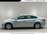 2017 Nissan Altima in Matthews, NC 28105 - 18151580 3