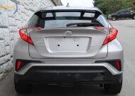 2019 Toyota C-HR in Decatur, GA 30032 - 18151593 6