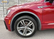 2018 Volkswagen Tiguan in Decatur, GA 30032 - 18151595 9