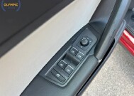 2018 Volkswagen Tiguan in Decatur, GA 30032 - 18151595 37