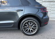 2018 Porsche Macan in Decatur, GA 30032 - 18151596 9