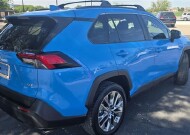 2019 Toyota RAV4 in Mesa, AZ 85212 - 18151619 5
