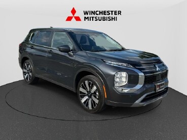 2025 Mitsubishi Outlander in Winchester, VA 22602