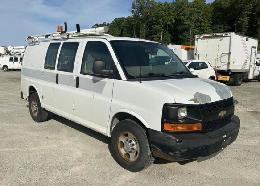 2011 Chevrolet Express 2500 in Blauvelt, NY 10913 - 18151635