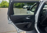 2015 Jeep Cherokee in Marysville, OH 43040 - 18151641 23