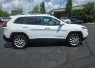 2015 Jeep Cherokee in Marysville, OH 43040 - 18151641 9
