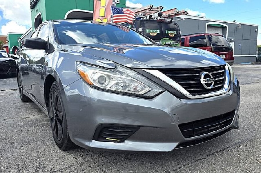 2017 Nissan Altima in Miramar, FL 33023 - 18151705