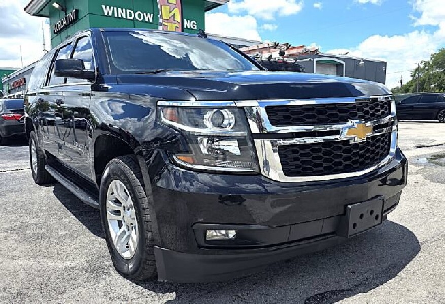 2019 Chevrolet Suburban in Miramar, FL 33023 - 18151733