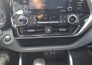 2022 Toyota Highlander in Miramar, FL 33023 - 18151743 19