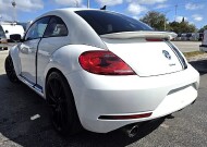 2014 Volkswagen Beetle in Miramar, FL 33023 - 18151749 5