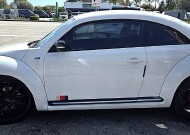 2014 Volkswagen Beetle in Miramar, FL 33023 - 18151749 4