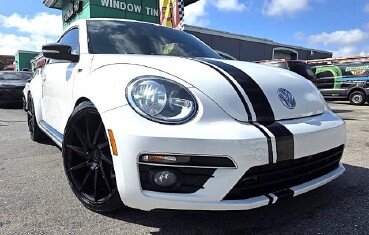2014 Volkswagen Beetle in Miramar, FL 33023