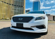 2016 Hyundai Sonata in Phoenix, AZ 85020 - 18151759 5