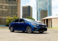 2021 Kia Forte in Phoenix, AZ 85020 - 18151786 6