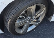 2015 Hyundai Veloster in Mesa, AZ 85212 - 18151876 7