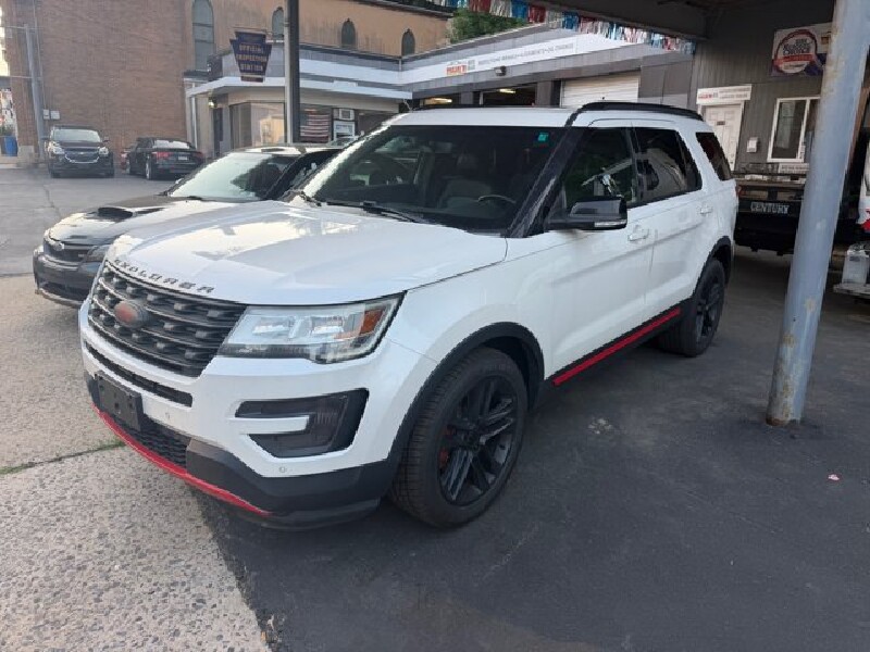 2016 Ford Explorer in Pottsville, PA 17901 - 18151912