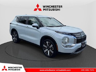 2025 Mitsubishi Outlander in Winchester, VA 22602