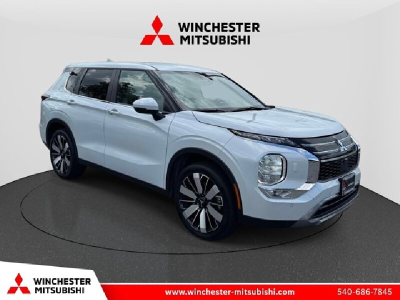 2025 Mitsubishi Outlander in Winchester, VA 22602 - 18151923
