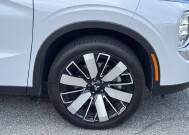 2025 Mitsubishi Outlander in Winchester, VA 22602 - 18151923 6