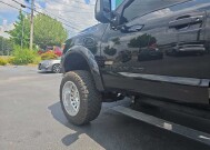 2019 Nissan Titan in Knoxville, TN 37912 - 18151944 4