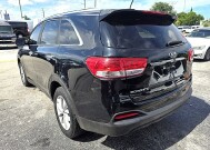 2017 Kia Sorento in Miramar, FL 33023 - 18151976 5