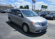 2015 Chrysler Town & Country in Oak Grove, MO 64075 - 18152109 3