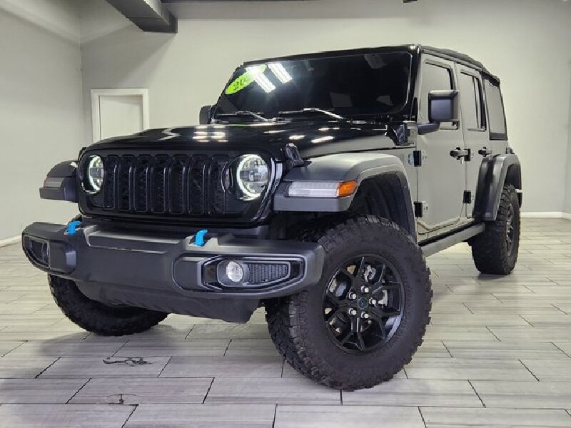 2024 Jeep Wrangler in Cinnaminson, NJ 08077 - 18152116