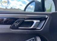 2018 Porsche Macan in Decatur, GA 30032 - 18152206 32