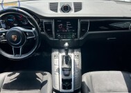 2018 Porsche Macan in Decatur, GA 30032 - 18152206 27