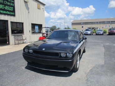 2010 Dodge Challenger in Oak Grove, MO 64075