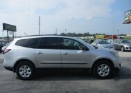 2015 Chevrolet Traverse in Oak Grove, MO 64075 - 18152240 4
