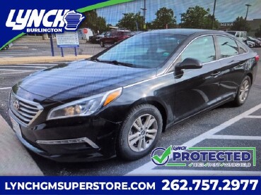 2015 Hyundai Sonata in Burlington, WI 53105