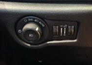 2025 Chrysler Pacifica in Burlington, WI 53105 - 18152318 32