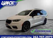 2025 Chrysler Pacifica in Burlington, WI 53105 - 18152318 1