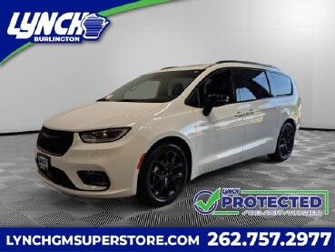 2025 Chrysler Pacifica in Burlington, WI 53105
