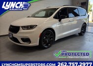 2025 Chrysler Pacifica in Burlington, WI 53105 - 18152318 42