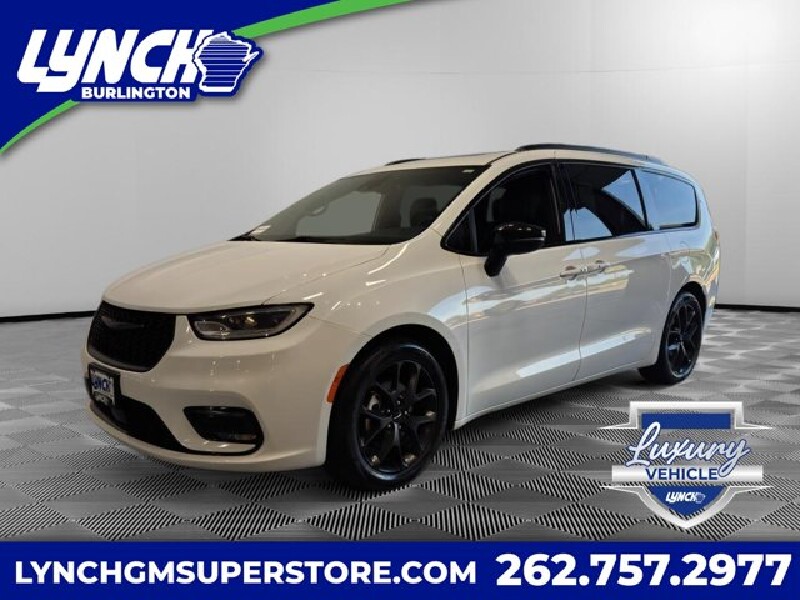2025 Chrysler Pacifica in Burlington, WI 53105 - 18152318