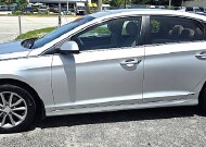 2019 Hyundai Sonata in Miramar, FL 33023 - 18152328 4