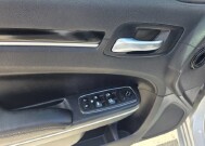 2021 Chrysler 300 in Miramar, FL 33023 - 18152367 9