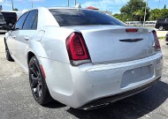 2021 Chrysler 300 in Miramar, FL 33023 - 18152367 5