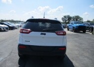 2015 Jeep Cherokee in Oak Grove, MO 64075 - 18152372 6