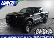 2026 Chevrolet Colorado in Burlington, WI 53105 - 18152395 1
