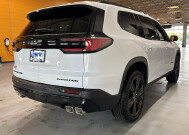 2026 GMC Acadia in Burlington, WI 53105 - 18152427 5
