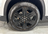 2026 GMC Acadia in Burlington, WI 53105 - 18152427 9