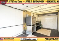 2018 GMC Savana 3500 in Wichita, KS 67216 - 18152438 20