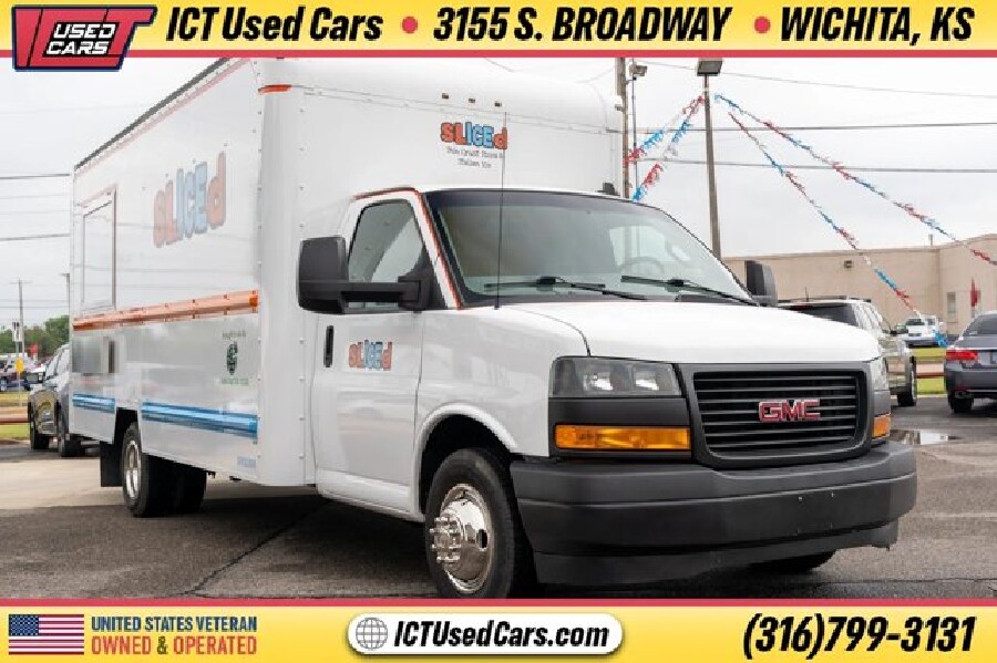 2018 GMC Savana 3500 in Wichita, KS 67216 - 18152438