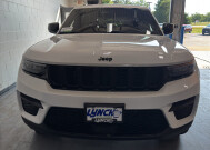 2025 Jeep Grand Cherokee in Burlington, WI 53105 - 18152485 8