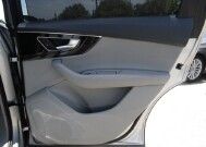2017 Audi Q7 in Tampa, FL 33604-6914 - 18152565 24